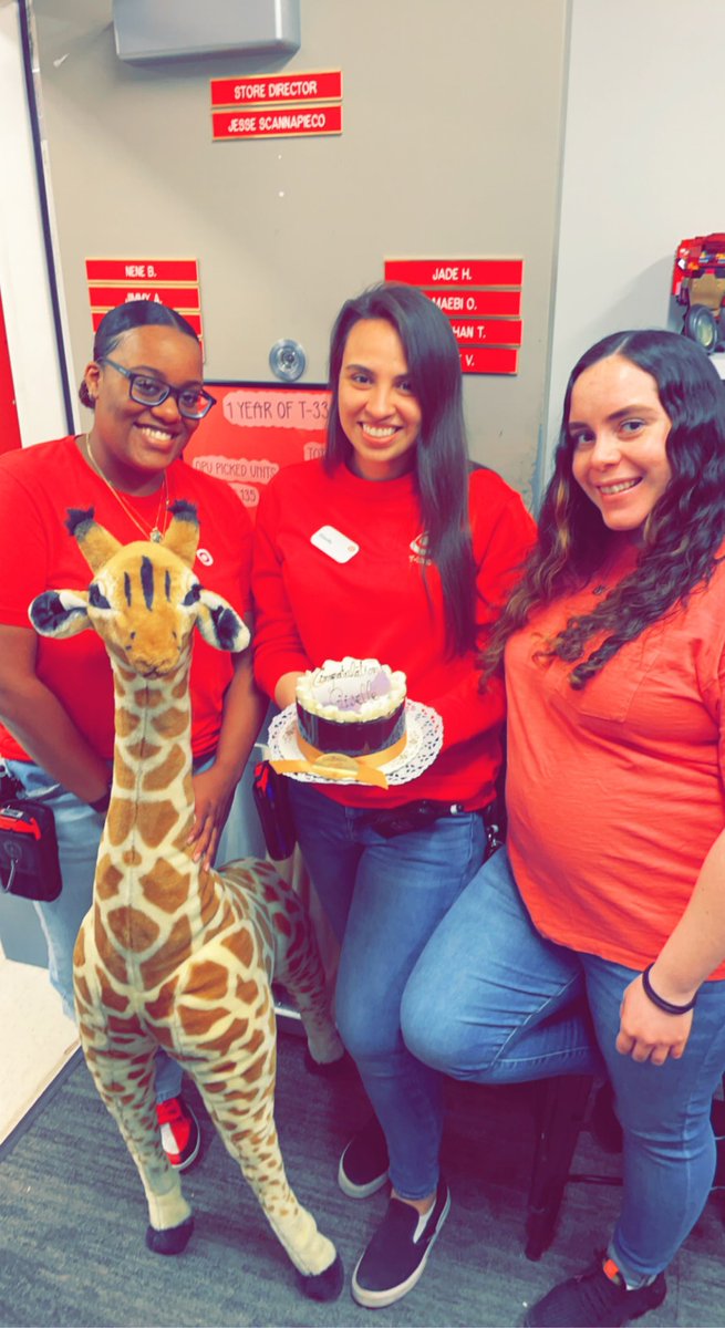 Congrats to 3382’s 1st ETL sign off🥳🥳🥳🥳 <a href="/giselleTGT/">Giselle</a> you have done so much to elevate our process and I am extremely grateful for you, I am so proud of all you have accomplished and look forward to seeing all your future success 😭