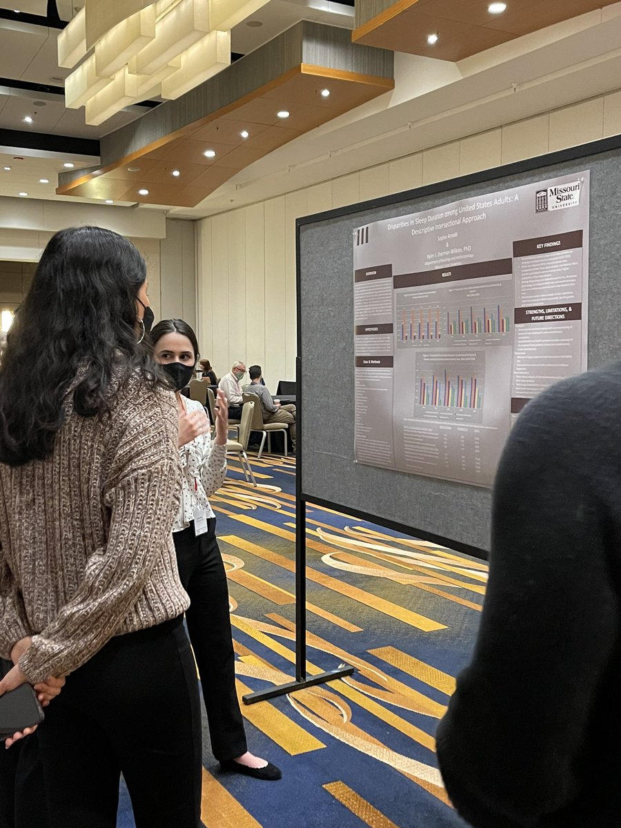 hercmsu's tweet image. Update: Great poster presentation by @sophierayarnol1 on disparities in sleep duration