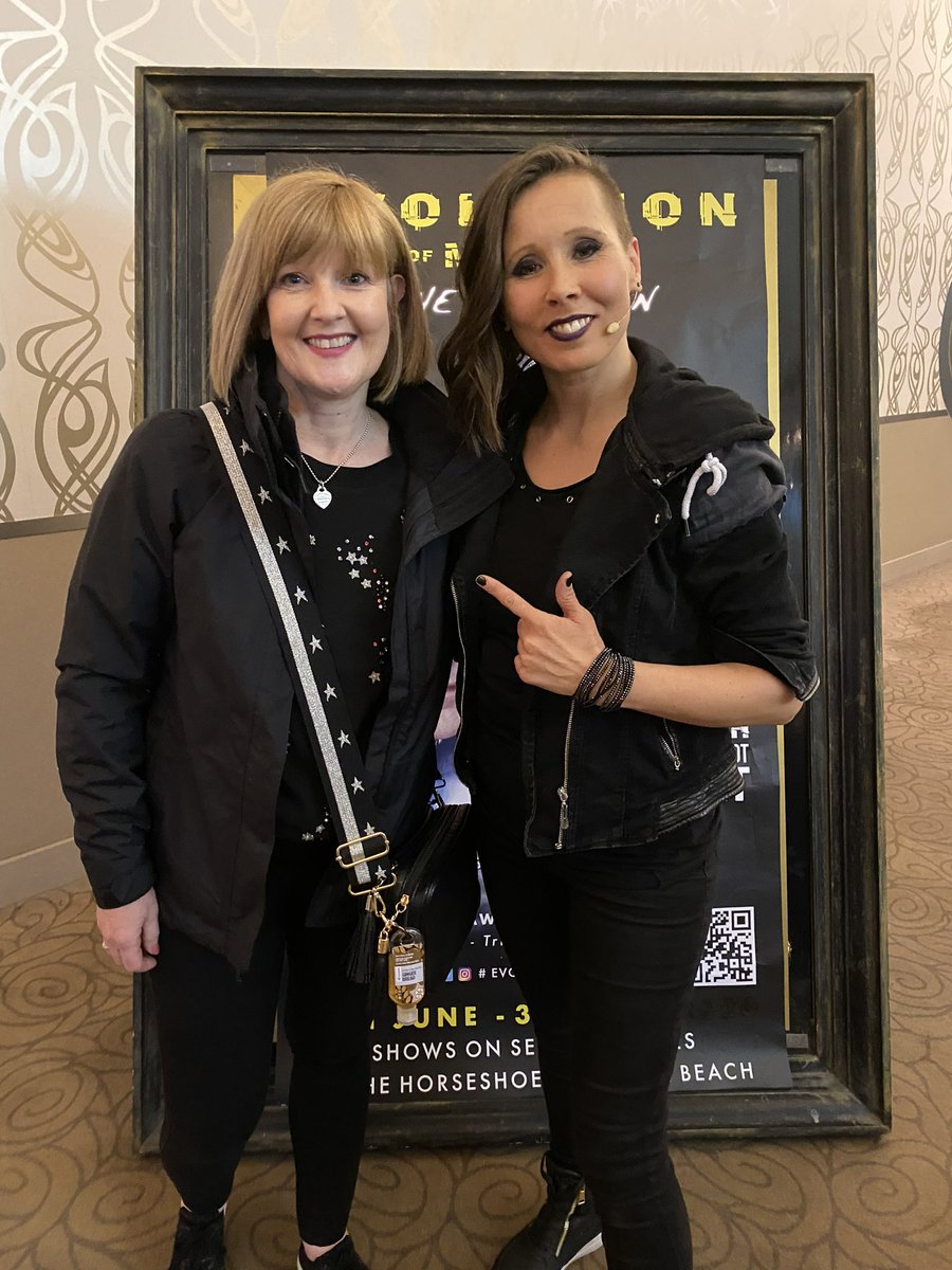 Hendoelg's tweet photo. 27 years since our first illusion show at the horseshoe @Pleasure_Beach and dumbfounded @evomagic1 every time. Fantastic show. Thanks for the memories. @MandsThompson https://t.co/KhU8HyUoS3