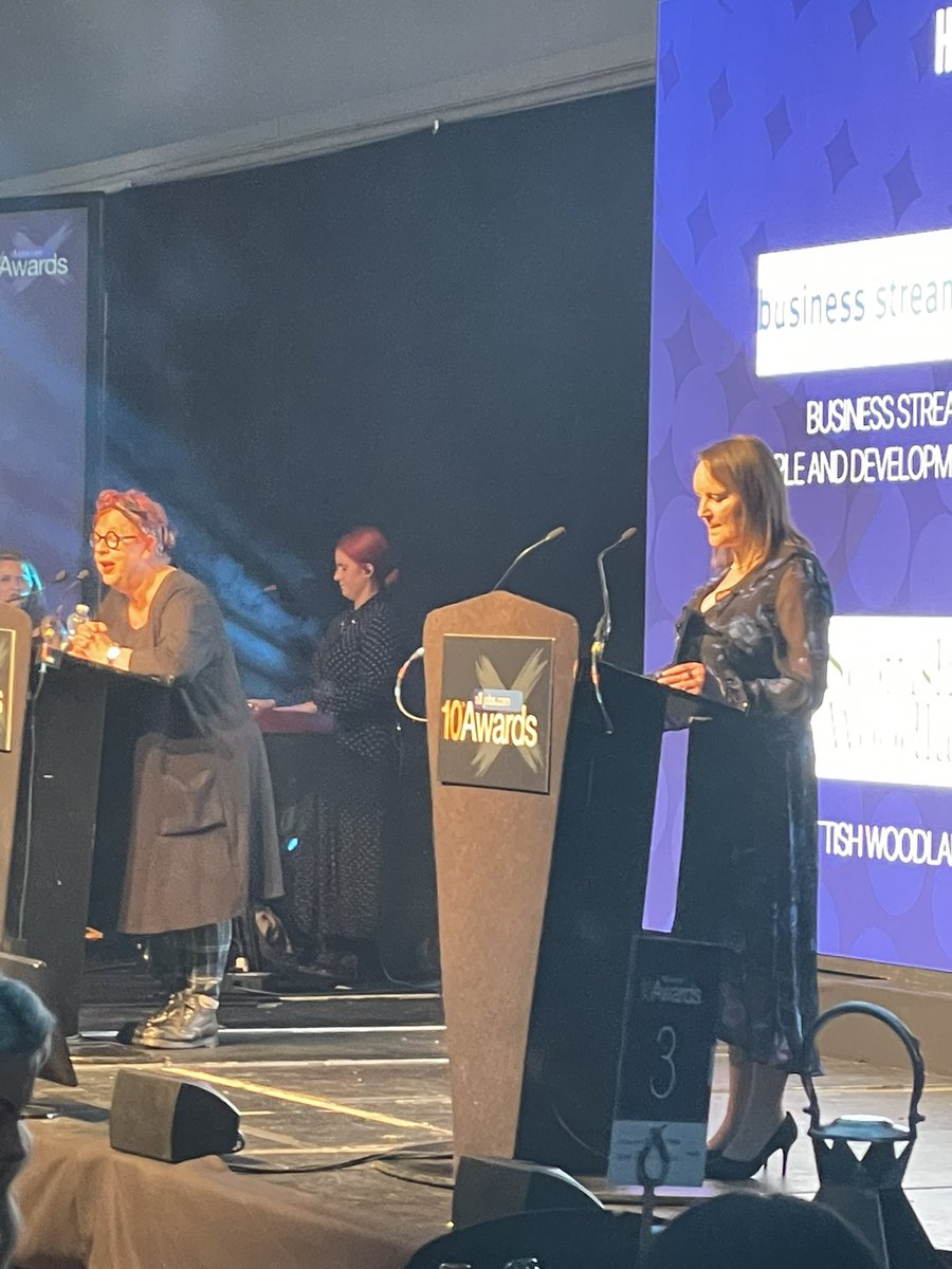 kerryo9's tweet photo. 🥇@jacqui_hepburn presenting the HR Team of Year award at @s1jobs awards 

#S1JobsAwards https://t.co/68SUECUXMH