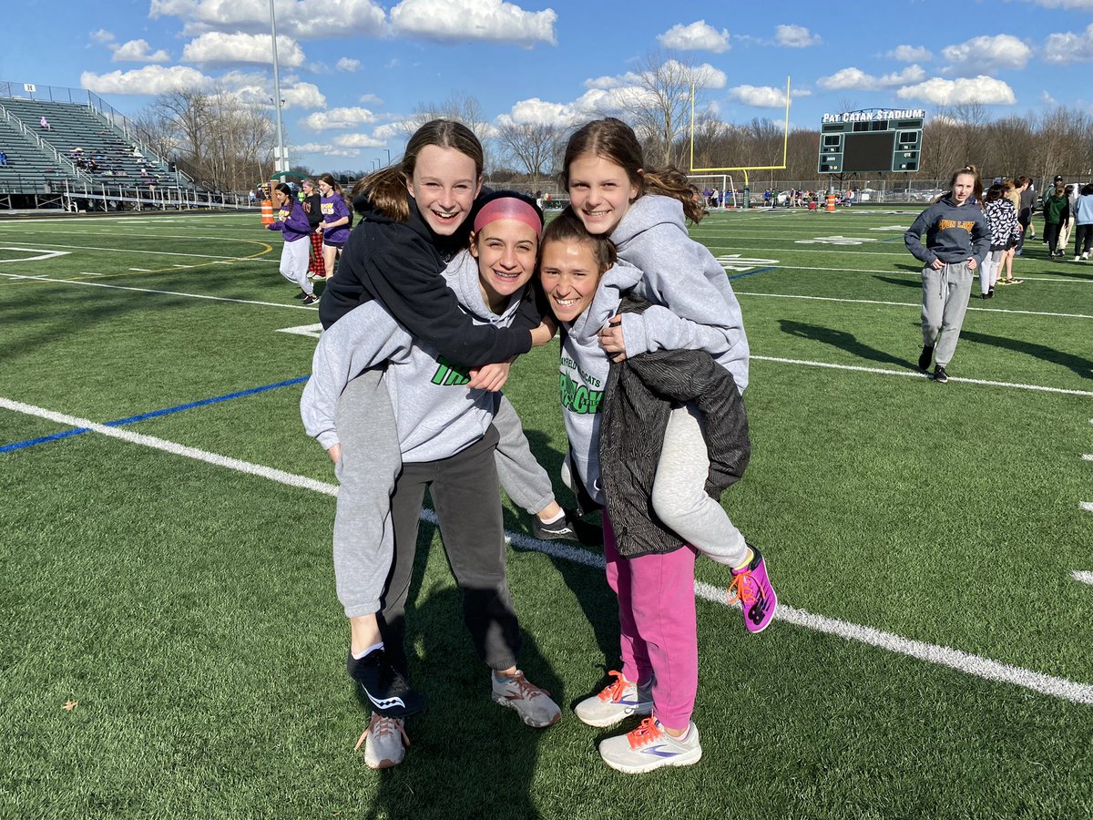 MsMercurioMMS's tweet photo. SO PROUD of these girls! Dropped 35 seconds off their 4x800m relay time and now ranked #4 in the STATE!!!! #MMS #MMSTrack #OurHouse https://t.co/4K46hMMhg2