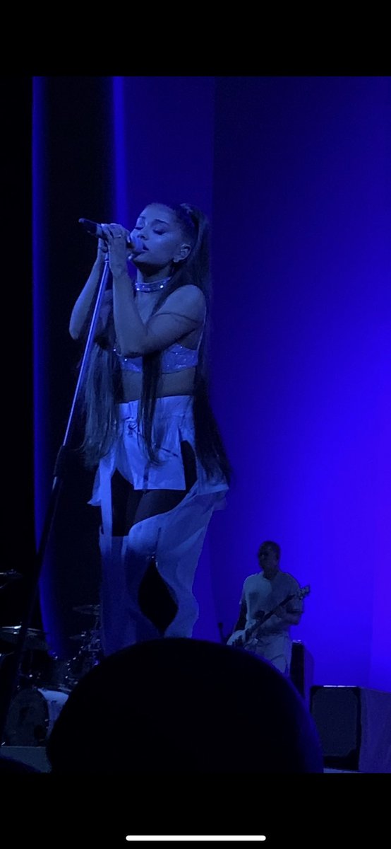 arianasaIvator's tweet photo. SWT Jacksonville - Dec. 1, 2019
i also got engaged following the concert to the loml🤍 https://t.co/0dVRSh40ML