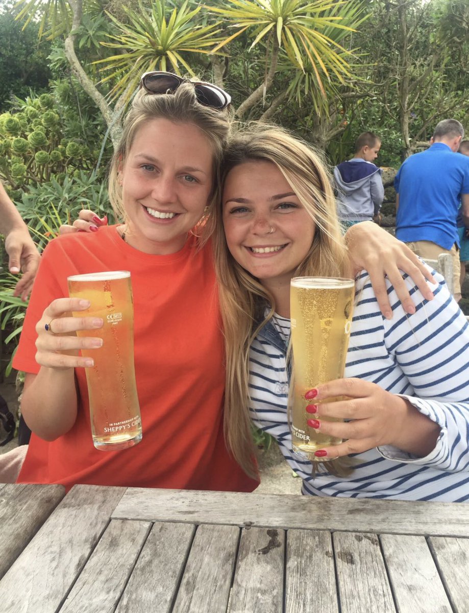 fliss_elliott's tweet image. Rest easy you beautiful woman 🤍 thank you for all the laughs, love you forever x