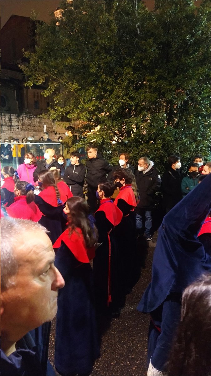 euticotico's tweet photo. A procissão não acaba, te juro!

Uma semana de procissão https://t.co/cG9OJVY0Df