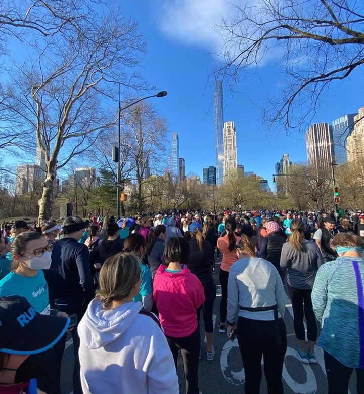 NYPBMHM7's tweet photo. Our very own Marathon runner Alison RN representing for Miner 7! 🏅💕 #youknowwhenitsminer7 #GoAlison @ErnestoPMir @AishaD_Miller @NYPBrooklyn https://t.co/0fJSAD5Tvw