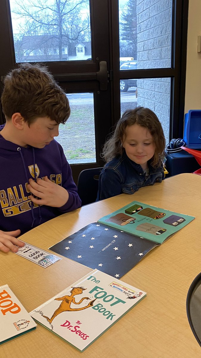 danielle_kins's tweet photo. We were happy to spend some time with our K-buddies before spring break! 📚 💚 @MiltonTerrace #BSCSD https://t.co/6qmSK6BCFf
