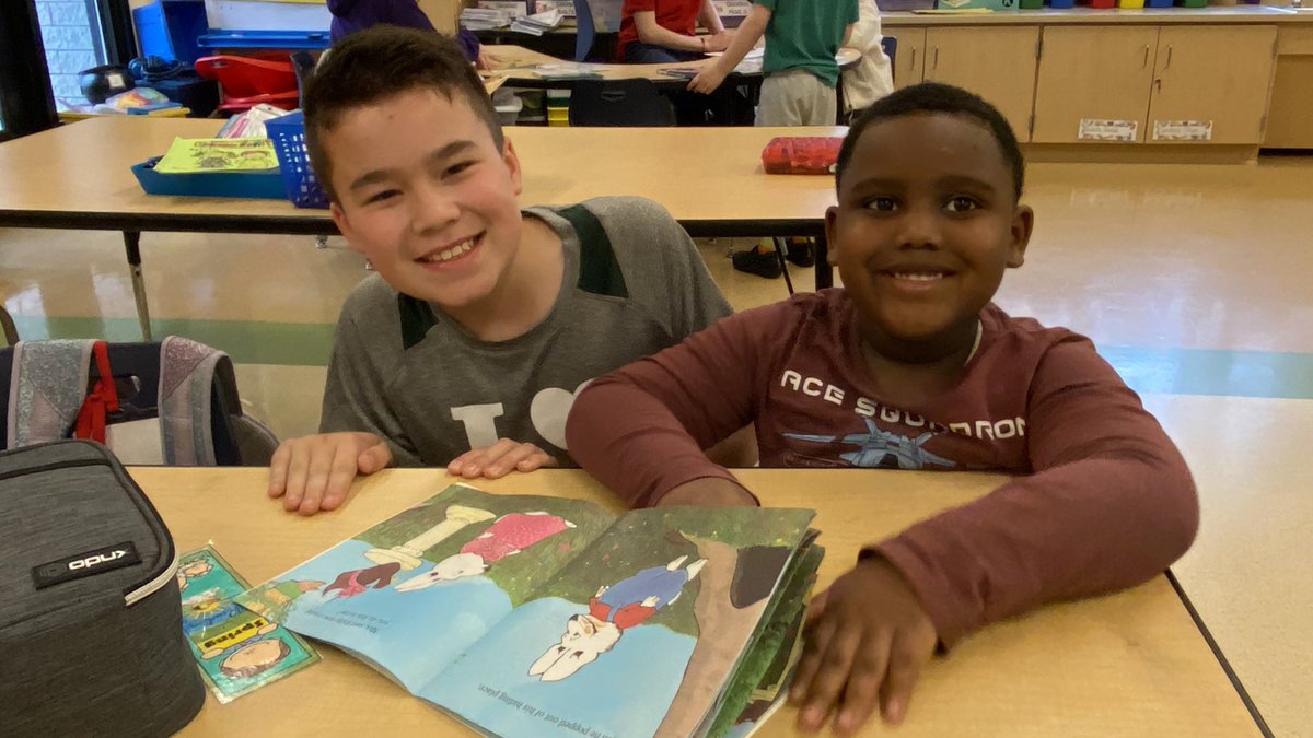 danielle_kins's tweet photo. We were happy to spend some time with our K-buddies before spring break! 📚 💚 @MiltonTerrace #BSCSD https://t.co/6qmSK6BCFf