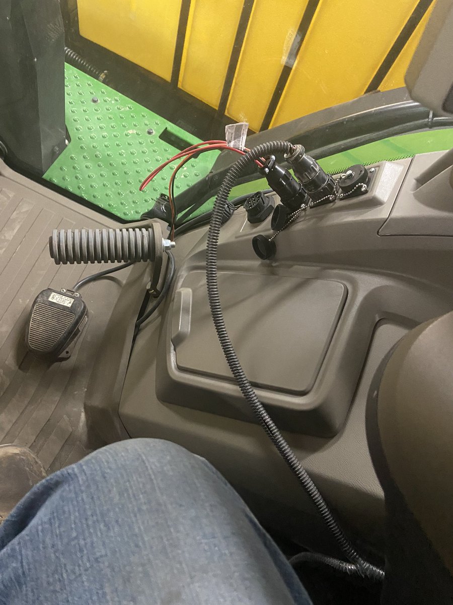 RussOlson16's tweet photo. Ok @JohnDeere Why no more power strip and what’s up with the placement of these convenience outlets? How about a bank below the cup holder or on the back wall of cab below hole to exit cab? 🤔#dontmesswithsuccess https://t.co/S4Ebwr3rSb