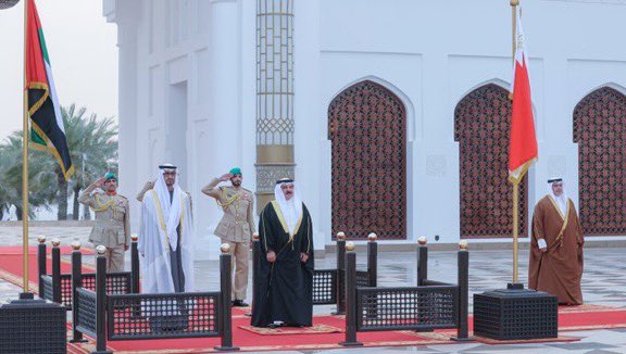 haniii31's tweet image. جلالة الملك المفدى و سمو ولي عهد أبوظبي يبحثان في قصر الصخير العلاقات الأخوية  #البحرين #الامارات