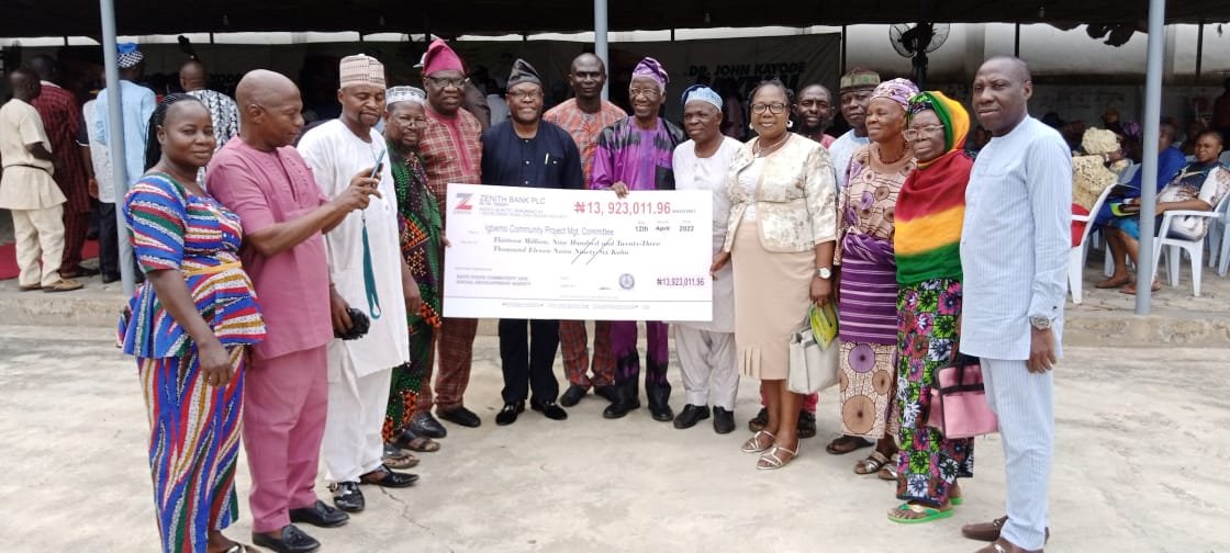 On Tue, Apr 12, 2022, I joined the Project Mgt C'mtte, Igbemo Ekiti, to receive our cheque of N13.9m from EKCSDA for the execution of 2 projects,Renovation of Health Centre and Construction of Exam Hall at Oloketuyi Memorial Gramms. Thank you, our amiable Governor, JKF