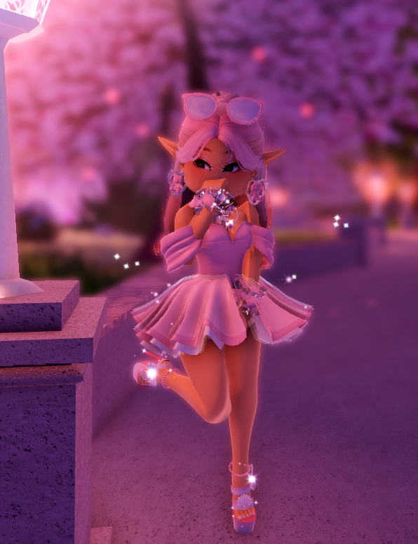 sesre_da's tweet image. look who has been spotted in #royalehigh 's Divinia Park! Here is my pink #royalehighoutfit anticipating the summer update and hopefully #wavethree ! @BeaPlaysRBLX #beaplaysoutfits #SummerFantasy #SummerVibes 😊🌸🏖️