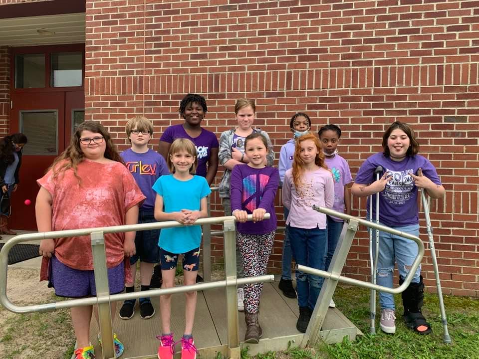 AikenPublicSch's tweet photo. What a great way to end our week with PURPLE UP day in support of Month of the Military Child!

Purple is a combination of Air Force blue, Army green, Navy blue, Marine red, and Coast Guard blue. https://t.co/UaYbjyFE8S