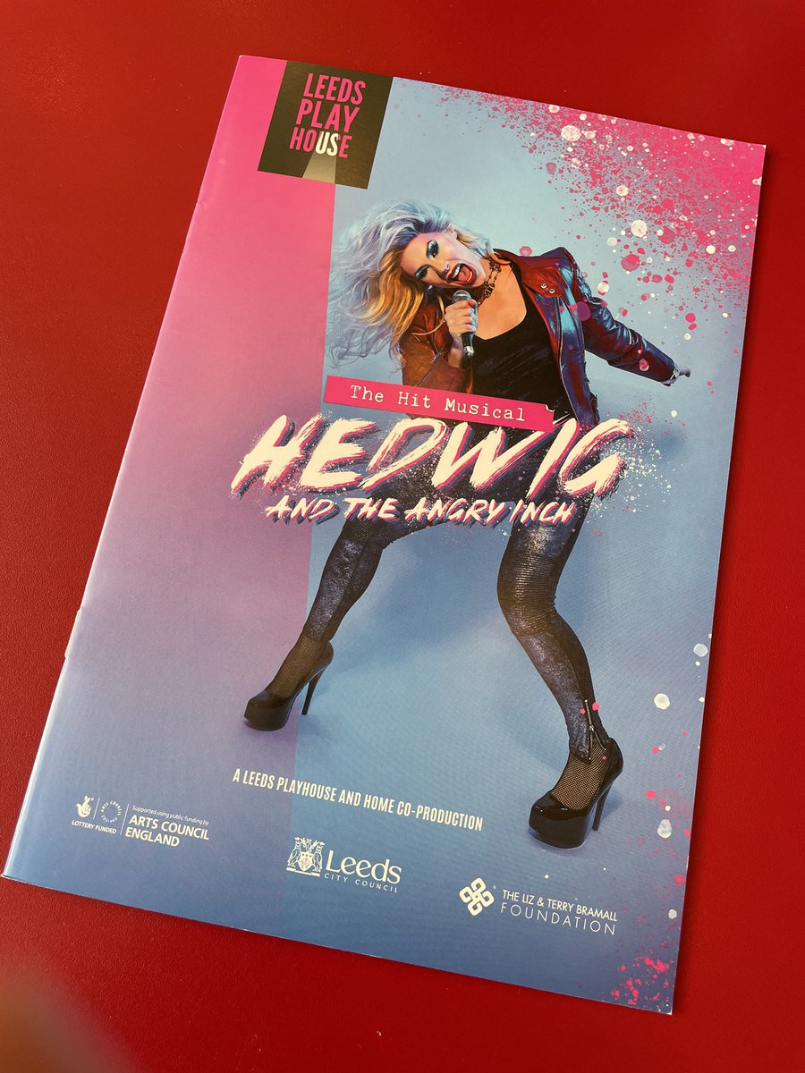 Just back from @LeedsPlayhouse after seeing the incredible @Divinadecampo in #HedwigAndTheAngryInch - I’ve been desperate to see this show live for the best part of the last 20 years and tonight’s performance was everything I could have hoped for