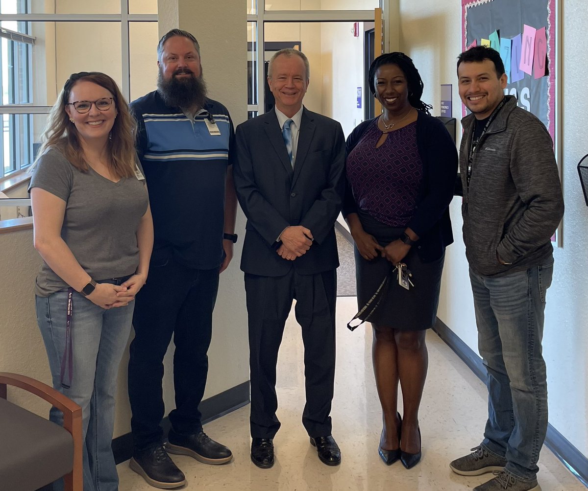 denishapresley's tweet photo. Today: @RYHT_CenTex activated the voices of over 300 Rattlers as part of the @RYHTexas 10,000 voices campaign…and then, ACC Prof Gividen invited US Ambassador Larry Andre, Jr. to speak to our Government students. THIS is what I call “high impact learning experiences” aka #GD2BR https://t.co/mM2iwU9vJY