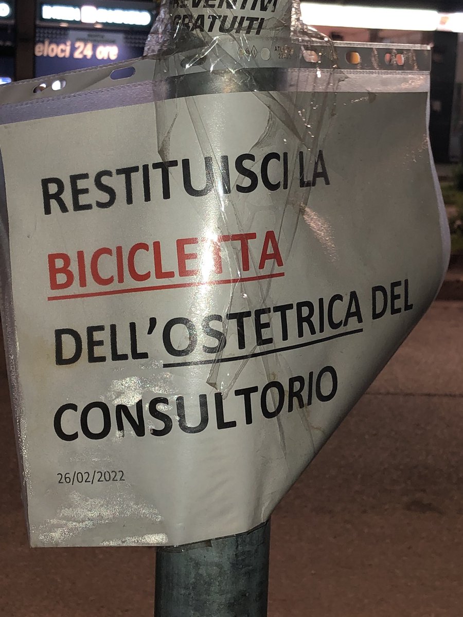 Particlo's tweet photo. Ladri di biciclette, versione 2022 https://t.co/Fl3Q7x2FTn