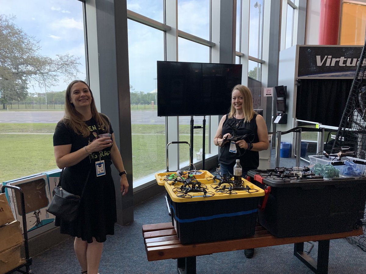 MOSI in Motion tweet media