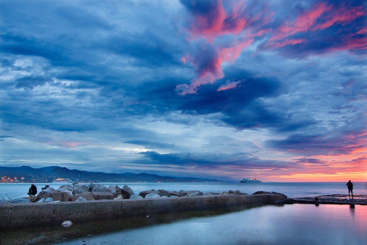 21 Stunning Blue Hour Landscape Photographs lightstalking.com/blue-hour-land…
