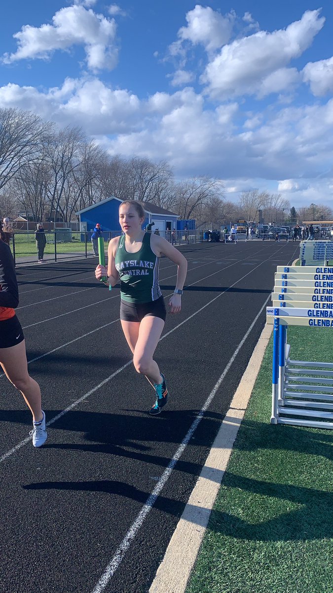 GCHSGirlsTrack's tweet photo. MARY AGAIN as she stays strong in the 4x800 #distancerocks https://t.co/9iSnrLmEh1