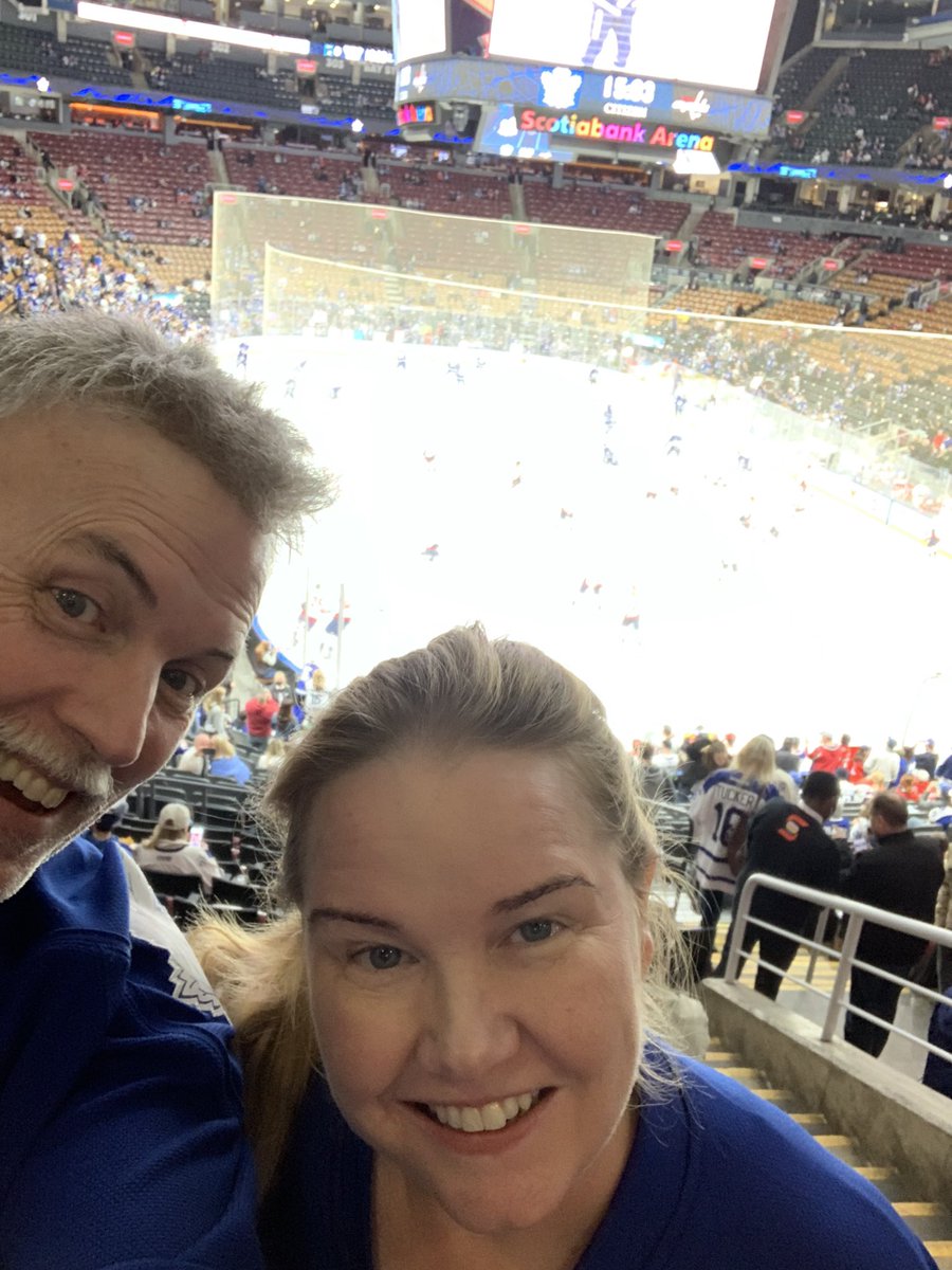 realronww's tweet photo. Matthews gets 60!!Leafs for the win!#leafsforever https://t.co/qMCJC8SoL4