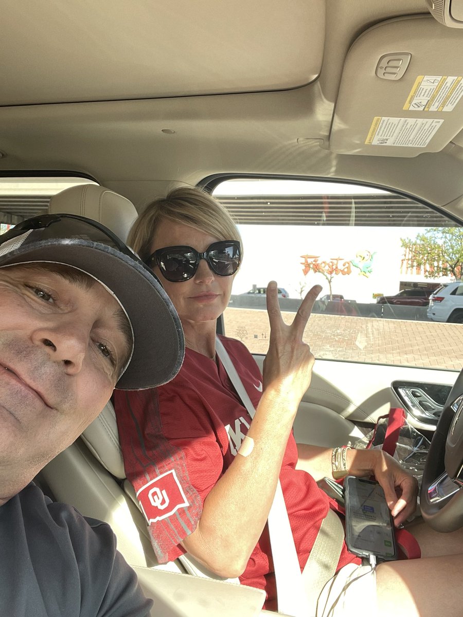 GaryGuthrie9's tweet photo. Heading to watch some #soonersoftball. https://t.co/bROJTRj8Fl