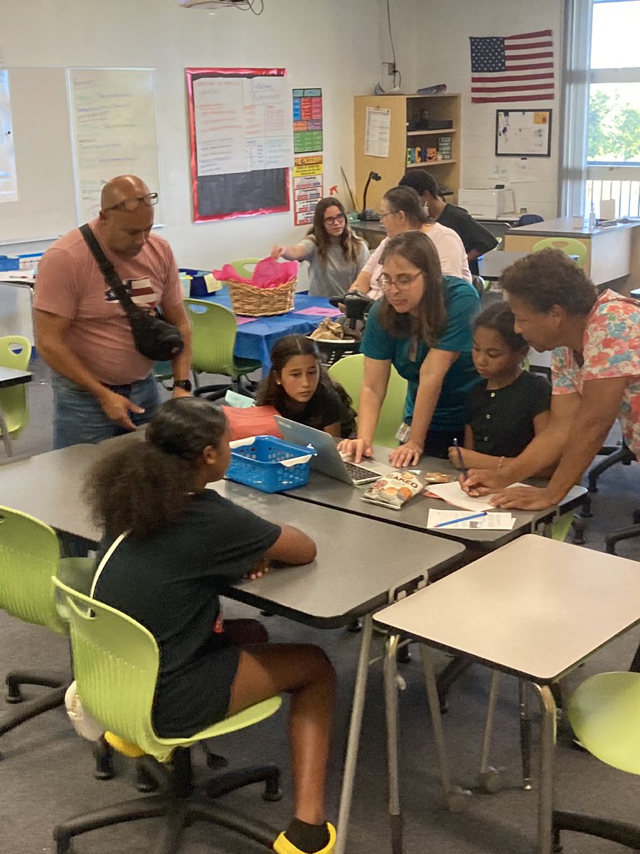 Paul R. Smith Middle tweet media