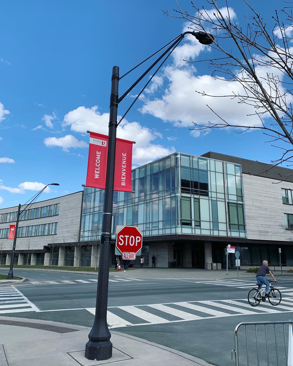 MikeZFan's tweet photo. Wonderful to put on my pianist hat today @yorkuniversity @YorkUMusic! 🤩🎹🌈 Hubeau’s “Sonate pour trompette chromatique”. 🎺 #fullcircle #operasingers #pianists #collaborativepiano #accompanist #livemusic #Hubeau #yorkuniversity #yorkumusic #toronto #ttc #torontomusician #🎹 #🎺 https://t.co/NOspoYCqvE