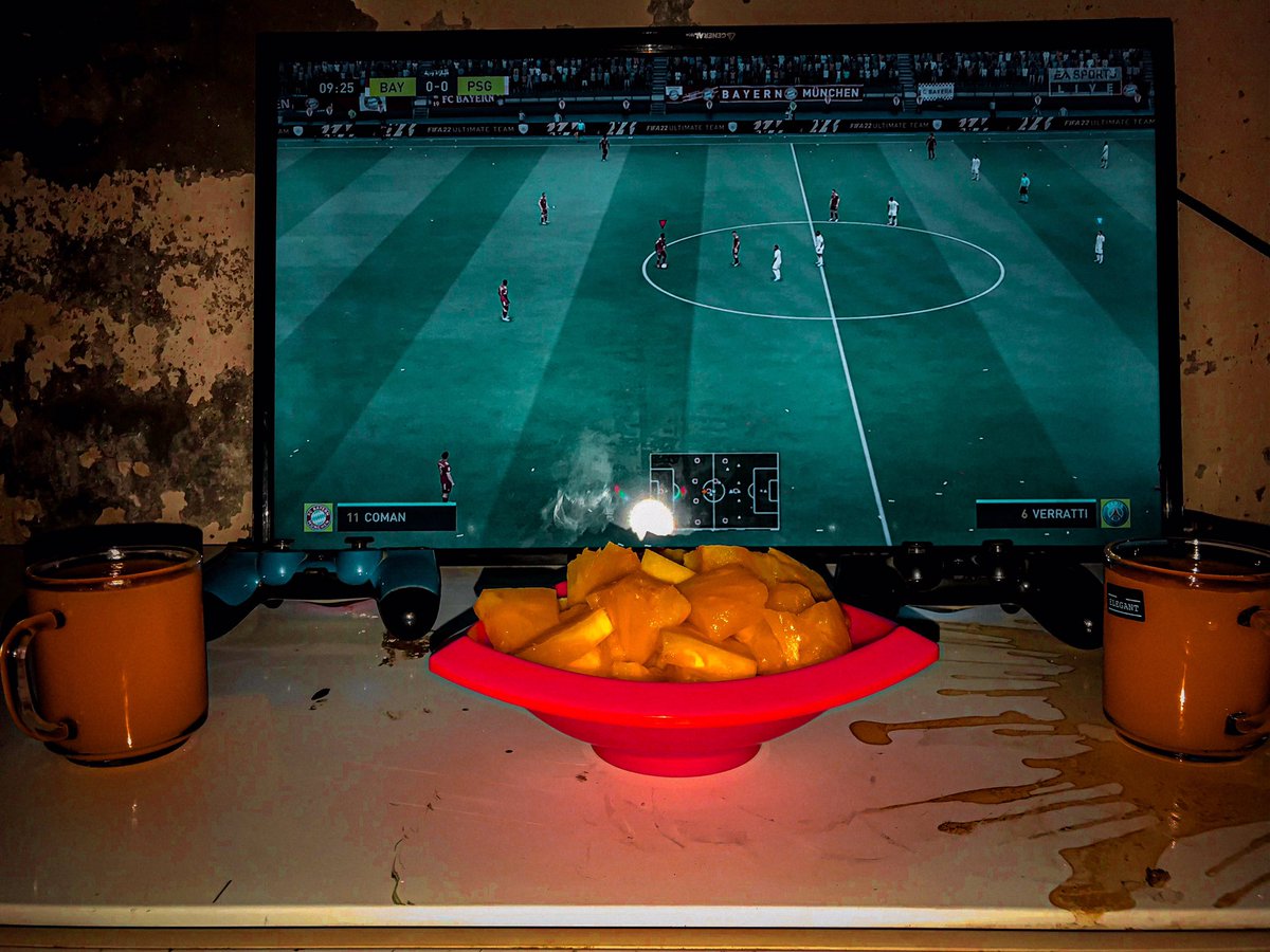 حد قال جاى 😂😂