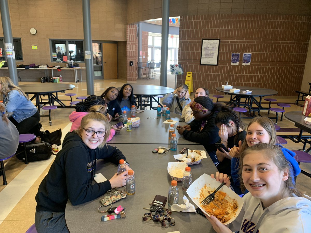 whs_jvsoccer's tweet photo. Fueling up before our match with Muscatine tomorrow! Home game starting @ 4:45!! #pickles #griddy #yeslets https://t.co/sG97nrwYXI