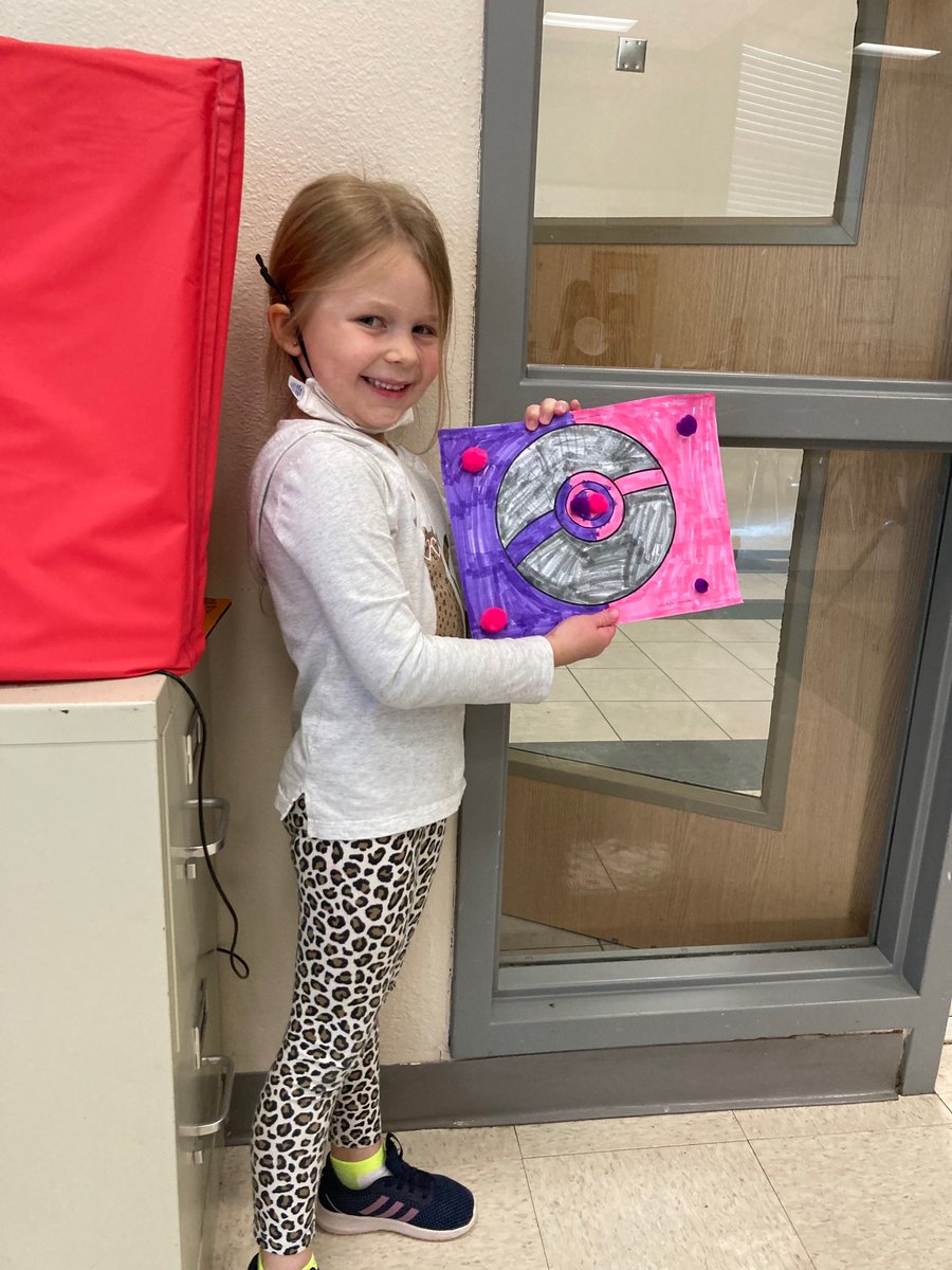 WellsPasar's tweet photo. Wells students showing off their awesome coloring skills (: https://t.co/e7VnTVV8ut