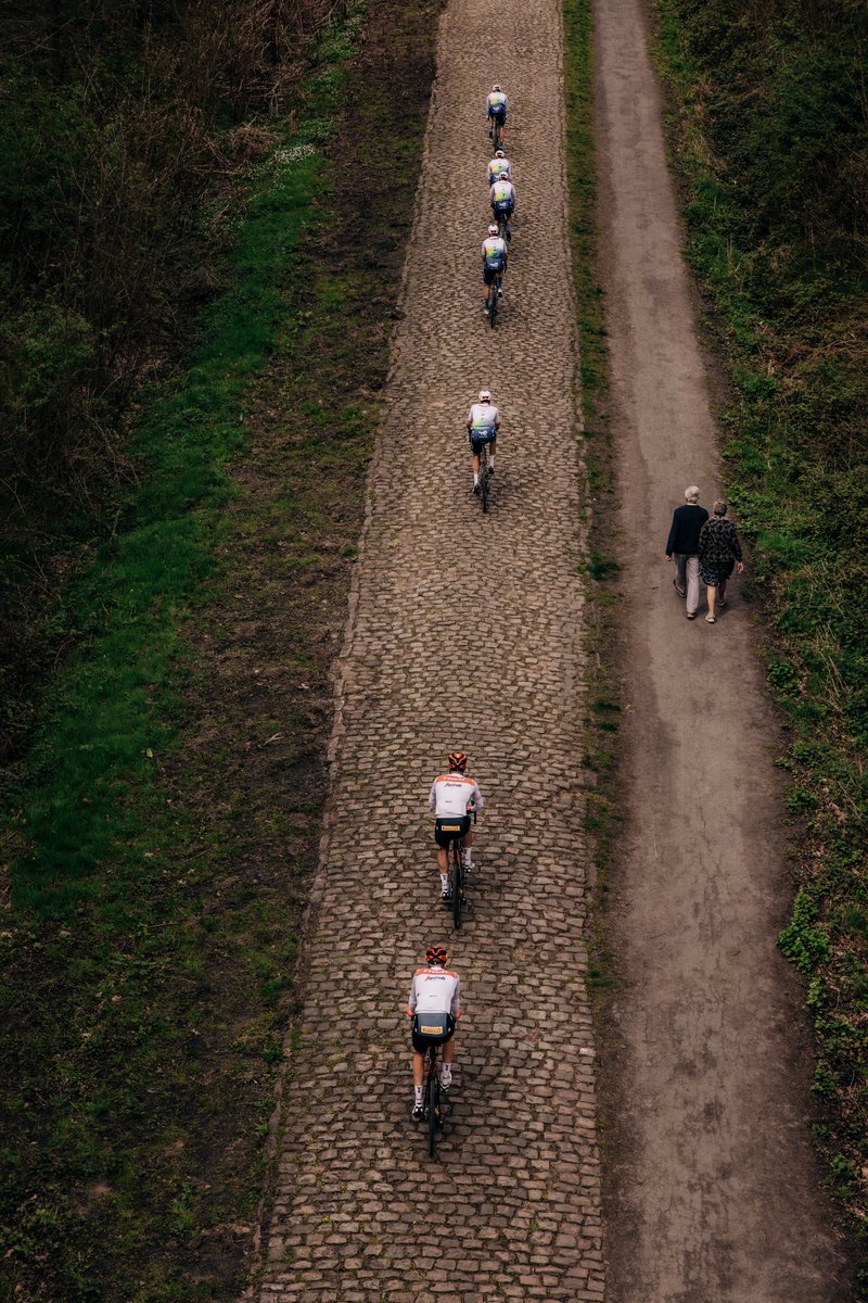 SRAMroad's tweet photo. Soon. https://t.co/usLkqAllt3