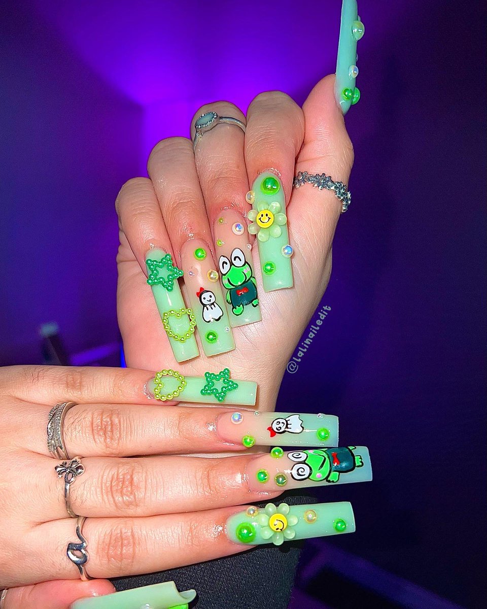 lali2gucci's tweet photo. Hi angels ପ(๑•ᴗ•๑)ଓ ♡ I’m a Fort Worth beginner nail tech looking for more clients 🤍 I specialize in kawaii, anime and glam nails <3 my ig is @lalinailedit; please RT and share~ https://t.co/LmzeehCI0v
