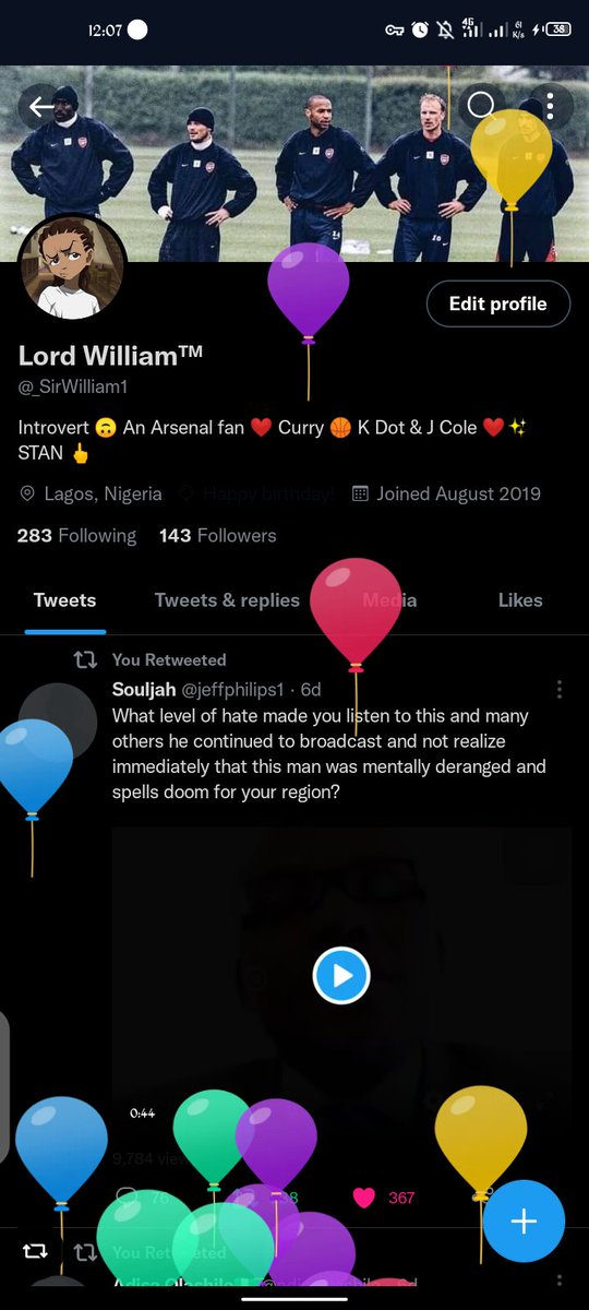 OWilliam__'s tweet photo. Got balloons today. 🥺🥂

Happy birthday to me 🎂✨ https://t.co/guoJHCdEex