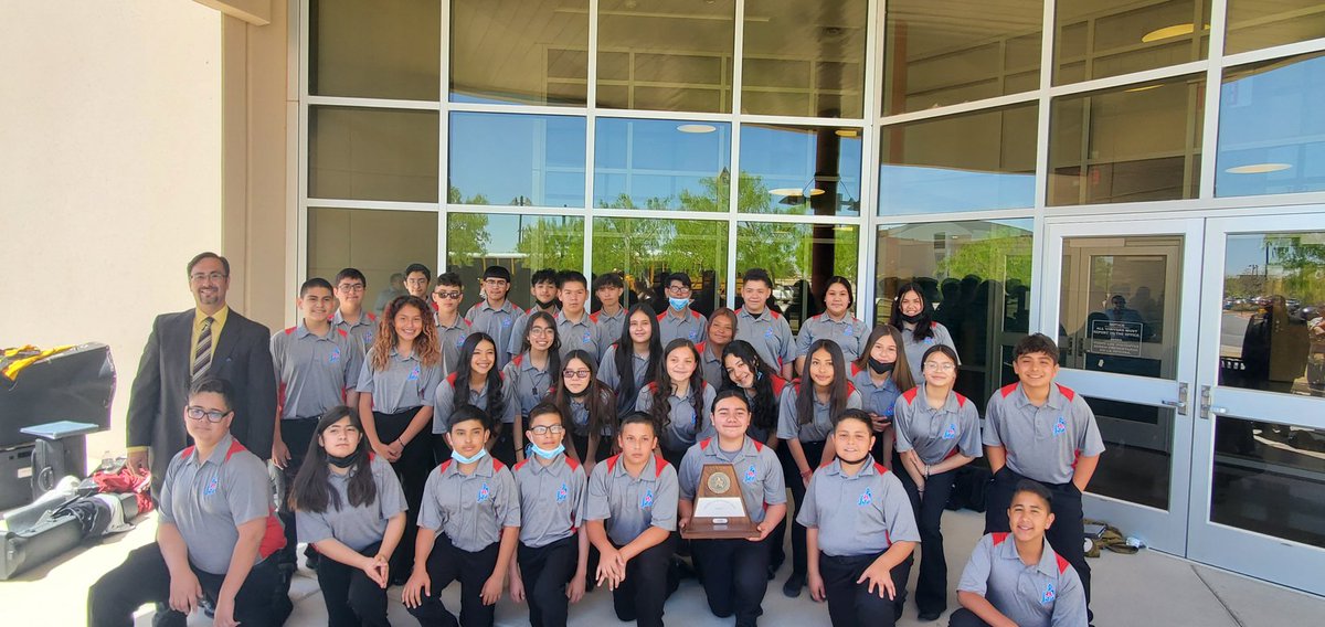 Super proud of our Bulldogs Band. They won sweepstakes today at the region 22 band competition. 
#BolderBiggerBetter
