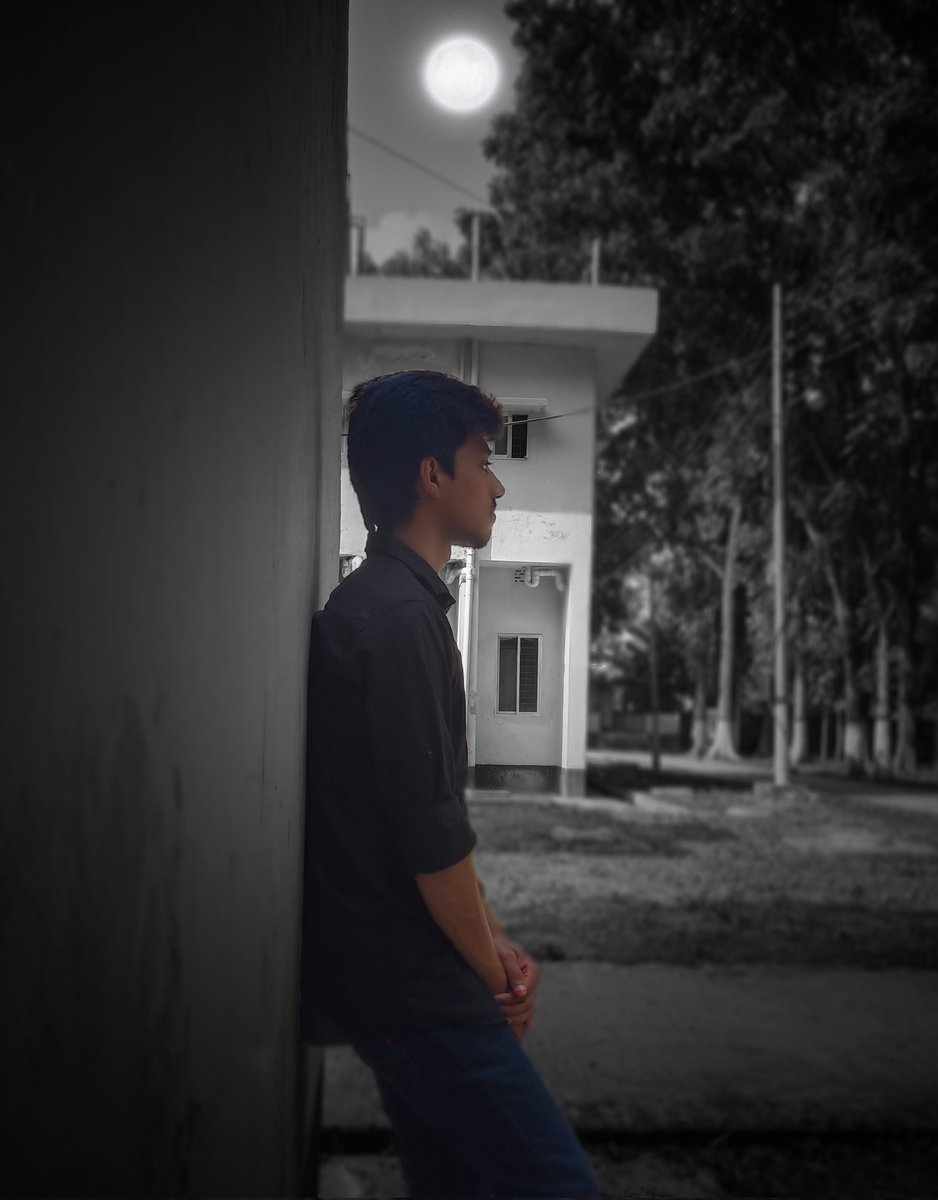 <a href="/Nahid__Amin/">Nahid Amin</a> কে বলেছে একাকীত্ব সবসময় মনকে পোড়ায়! 
মাঝে মাঝে একাকীত্ব নতুন ভাবে 
বাঁচাতে শেখায়।