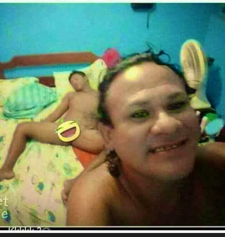 juarezramosnt's tweet photo. É assim que eles conseguem o aqué pra charlar e as gatas ainda se apaixona . #aque #gayforpay 😂 https://t.co/PduMYu8eb4