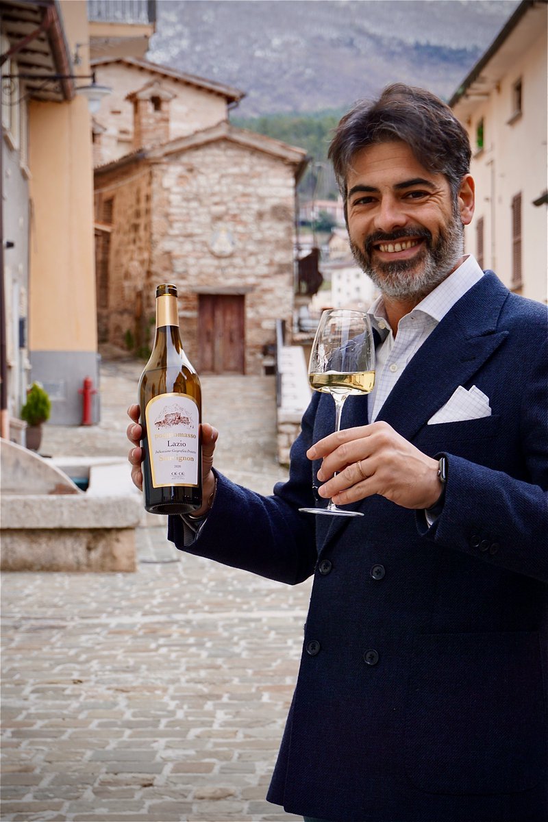 tannin_time's tweet photo. It’s #TanninTime Sauvignon 2020 – Poggiomasso
https://t.co/cgDhSmkXlZ https://t.co/sDln4QjFMr