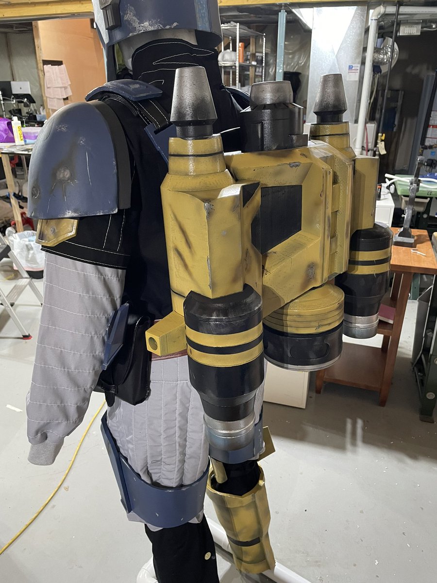 pazscall's tweet photo. Jet pack is done!
Moving on to the gun
#thisistheway #themandalorian #pazvisla #heavyinfantrymandalorian #ccee2022 https://t.co/fFhk1Gor20