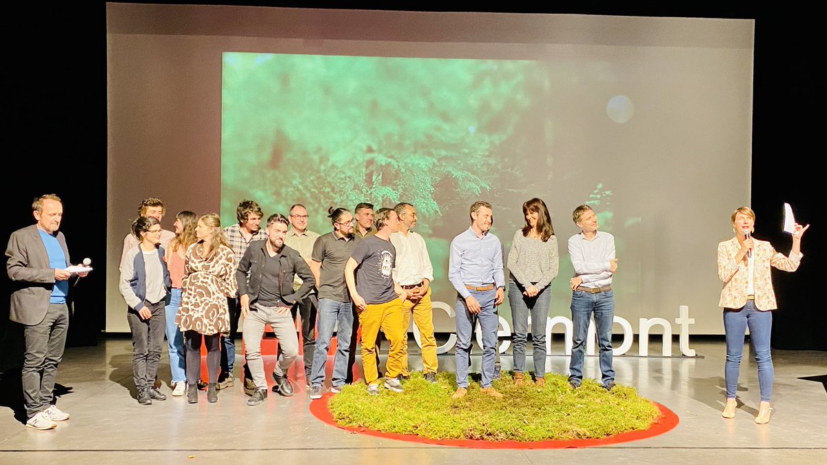 filbiniou's tweet photo. Merci 🙏 @TEDxClermont pour ce #TEDxCountDown plein d’idées d’actions pour une transition écologique et énergétique. Et une soirée qui tombait à point nommé en pleine semaine #CIW #CIW22 https://t.co/3JIwWlDzYO