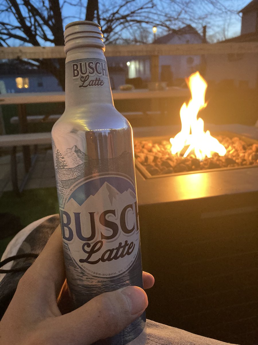 ragerbw18's tweet photo. Lattes by the fire @BuschBeer https://t.co/HujWOzpbjQ