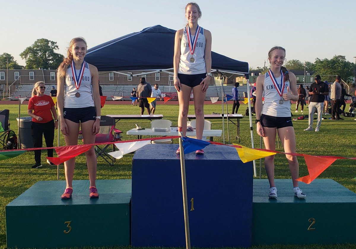 Kingwood Girls Sweep the 1600m!