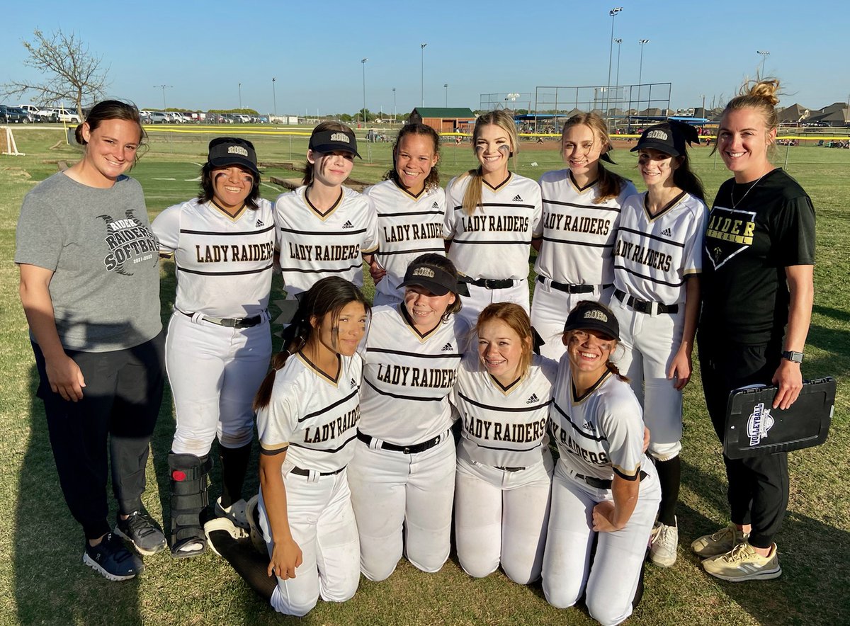 Another great team effort from this awesome group of ladies and coaches!! <a href="/ROHOsoftball/">Rider Softball</a>