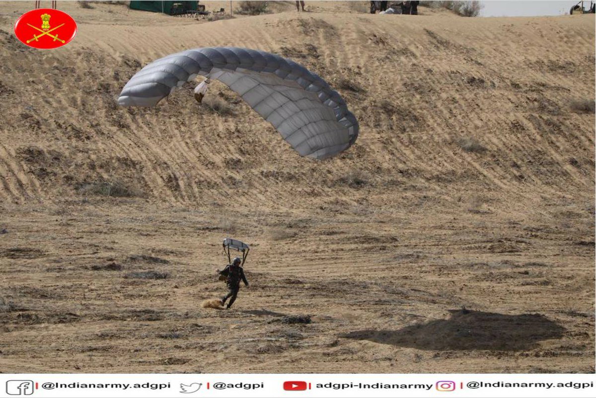 adgpi's tweet photo. “जिगर वालो को डर से कोई वास्ता नहीं होता,
ये वहां कदम रखते है जहाँ कोई रास्ता नहीं होता l”

#FearlessFriday
#IndianArmy
#InStrideWithTheFuture https://t.co/jPzNZnguBM