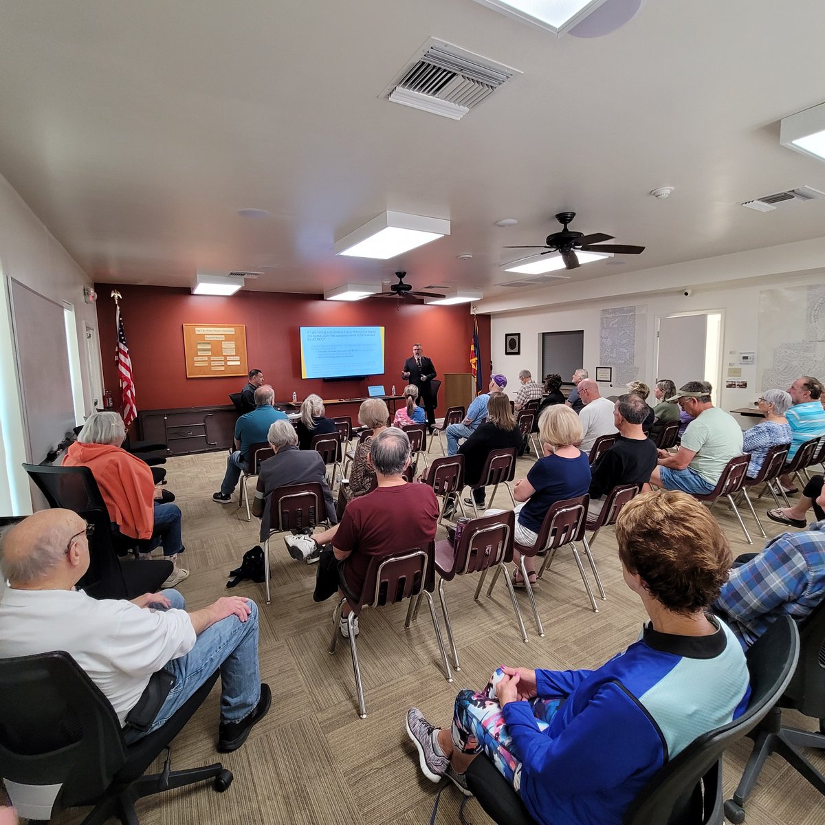 AZ_ROC's tweet photo. AZROC Assistant Chief of Compliance Joe Shikany & Investigator Alex Figueroa spent time w/the Sun City Home Owners Association (#SCHOA). They spoke about specific scam activity happening in #SunCity and ways residents can keep safe from falling victim to scams. #ChecktheLicense https://t.co/K5zy160wSV