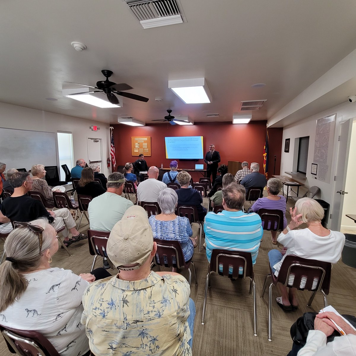 AZ_ROC's tweet photo. AZROC Assistant Chief of Compliance Joe Shikany & Investigator Alex Figueroa spent time w/the Sun City Home Owners Association (#SCHOA). They spoke about specific scam activity happening in #SunCity and ways residents can keep safe from falling victim to scams. #ChecktheLicense https://t.co/K5zy160wSV