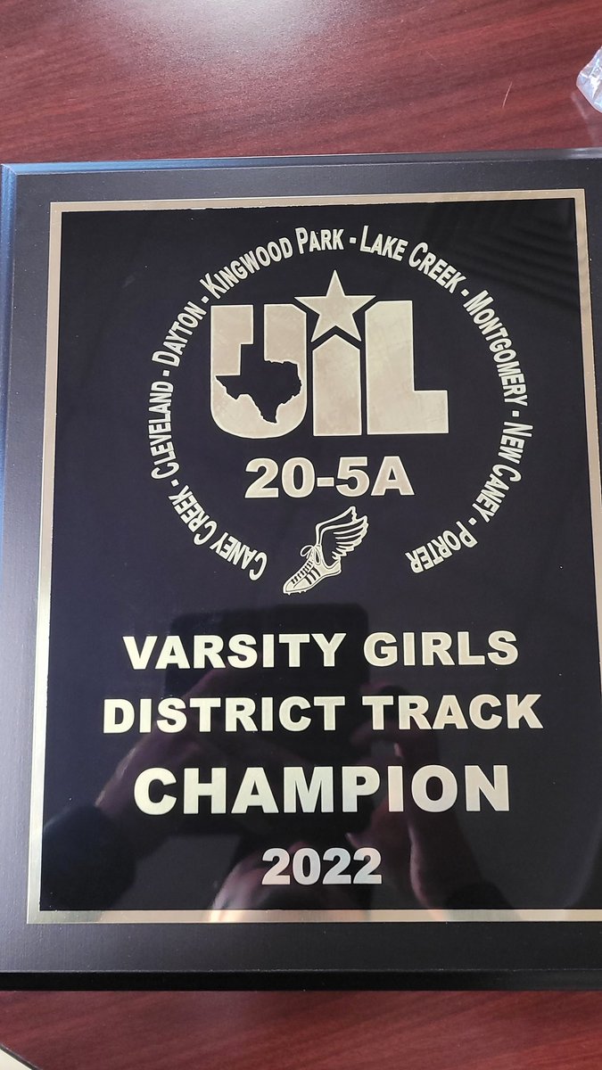 KParkGirlsXC_TF's tweet photo. CONGRATULATIONS KINGWOOD PARK!!! BRINGING IT HOME! 
@KPARKmedia @HumbleISD_KPHS @HumbleISD_Ath @KMSLadyCougars @kphsasbc https://t.co/NFMWW5eKdi
