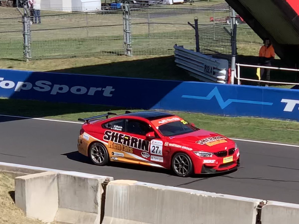 DamienBryan79's tweet photo. Random snaps from P1 #Bathurst6hr #B6hr https://t.co/xSGNrcU1Fq