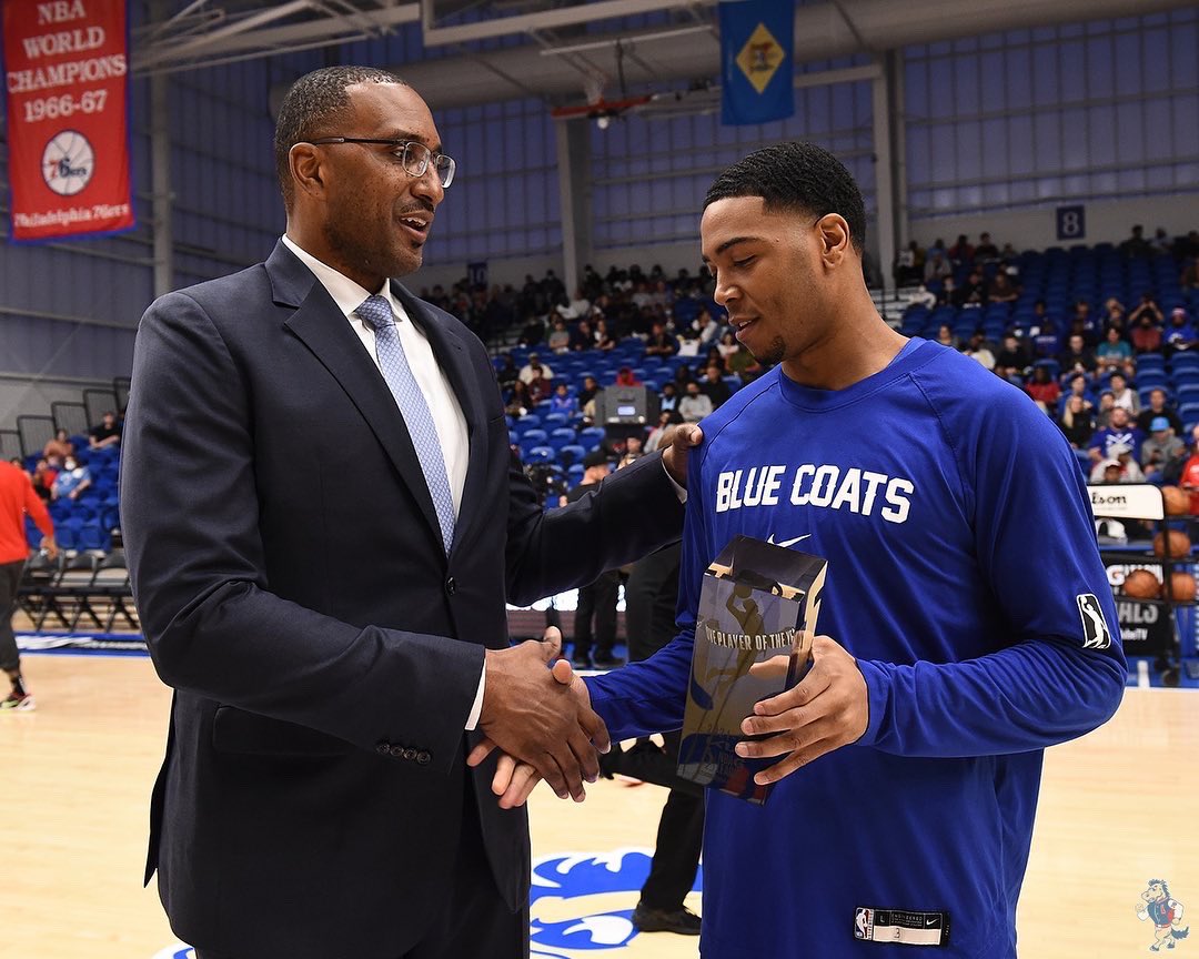 blue_coats's tweet photo. YOUR 2021-2022 @nbagleague DEFENSIVE PLAYER OF THE YEAR. 😤

congrats to our guy @ShaqHarrison_3 on an outstanding year!

#GetYourCoatsOn x #DPOY https://t.co/MSH79rWYsE