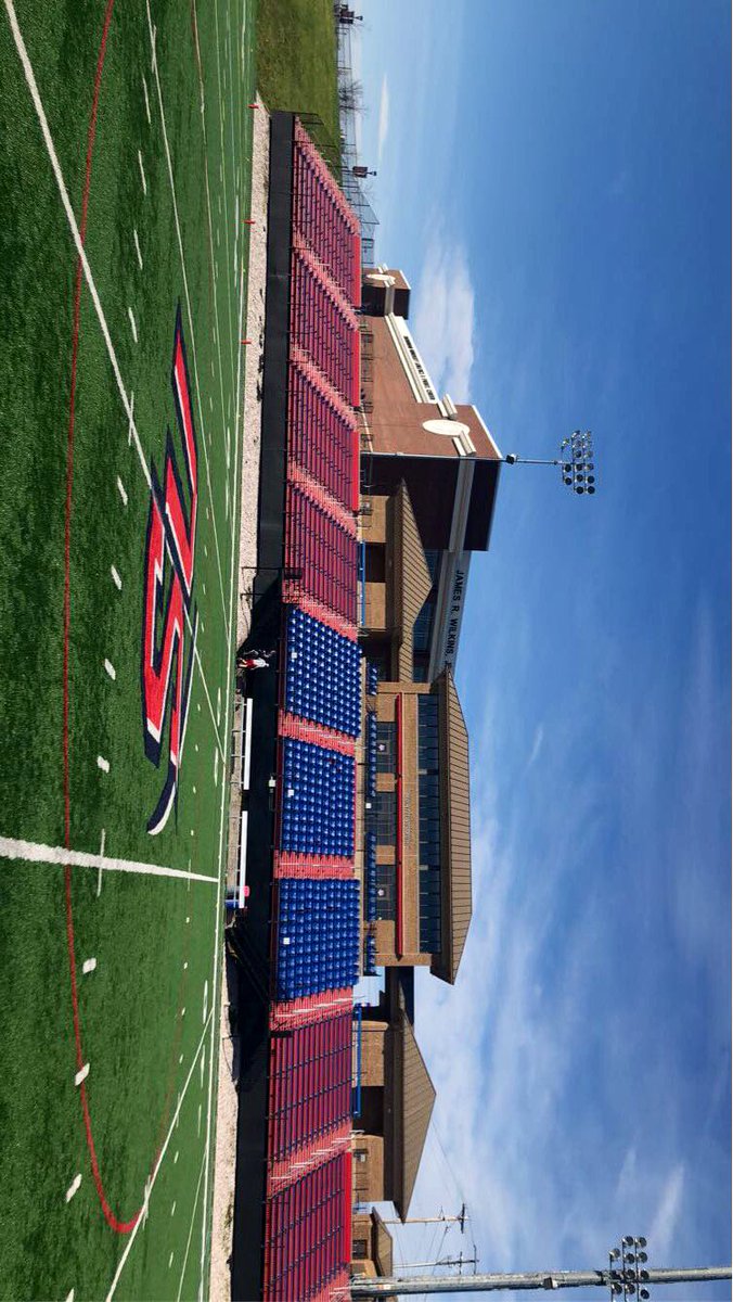 I had a great day today visiting <a href="/SUhornetsFB/">Shenandoah Football</a> and meeting with the coaches. Love the campus and it’s amazing community!! <a href="/yoder847/">Coach Yoder</a> <a href="/S_Hodgin/">Stan Hodgin</a> <a href="/Br0ckMcCullough/">Brock McCullough</a>