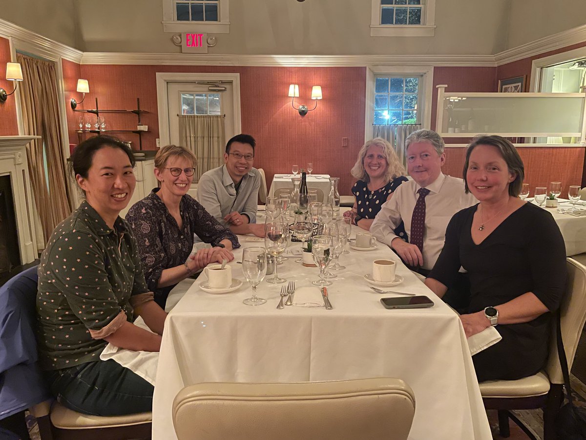 PeterTonge13's tweet photo. Delighted to have ⁦⁦@ChemicalBiology⁩ visit ⁦@StonyBrookChem⁩ #chemtwitter https://t.co/9r9oSkSu9J