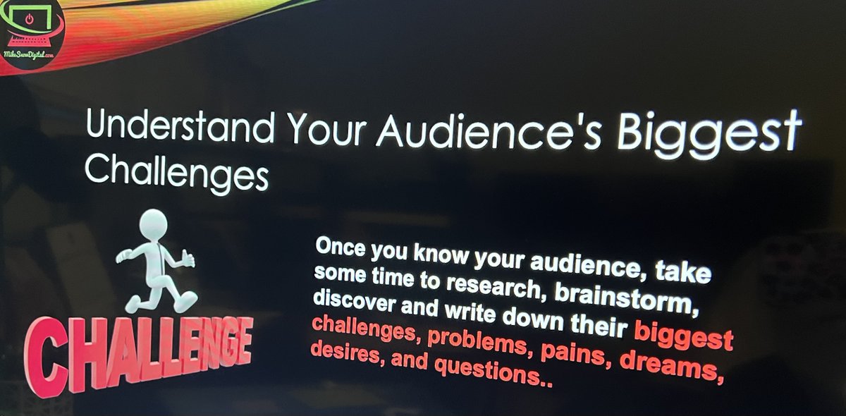 XSchneiderman's tweet photo. This seminar is so interesting so far! #MikeSnow just said that it's crucial to understand the audience pain points (challenges) so they follow the assigned call-to-action! #SocialMediaMarketing https://t.co/h9hHzkFCPd